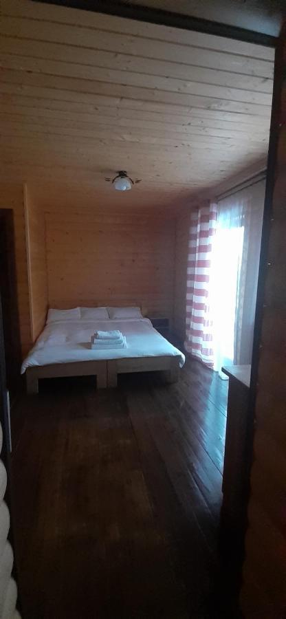 Appartement Біла Хата à Iltsi Extérieur photo